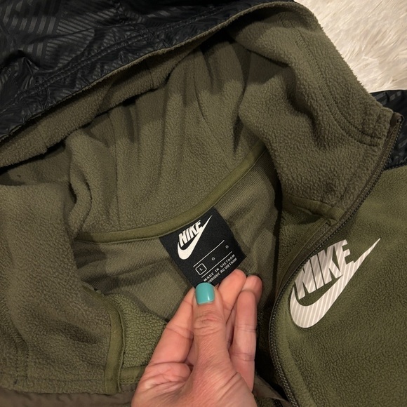 Nike SPORTSWEAR WINTERIZED FULL-ZIP HOODIE Youth Green & Black Size Large - Picture 7 of 14